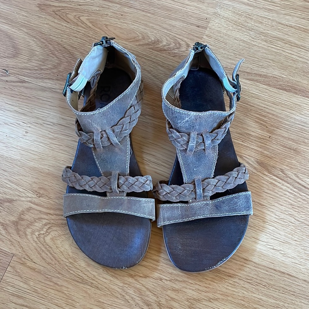 Womens roan sandals.